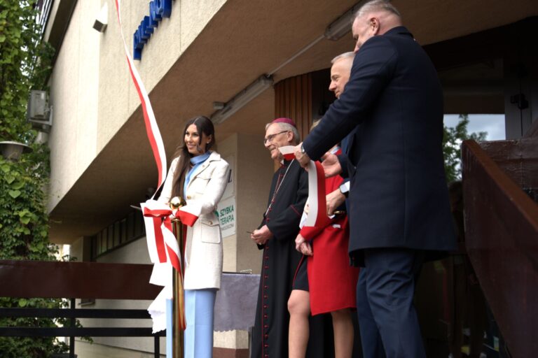 Matka wróciła do domu: szpital miejski wraca do korzeni